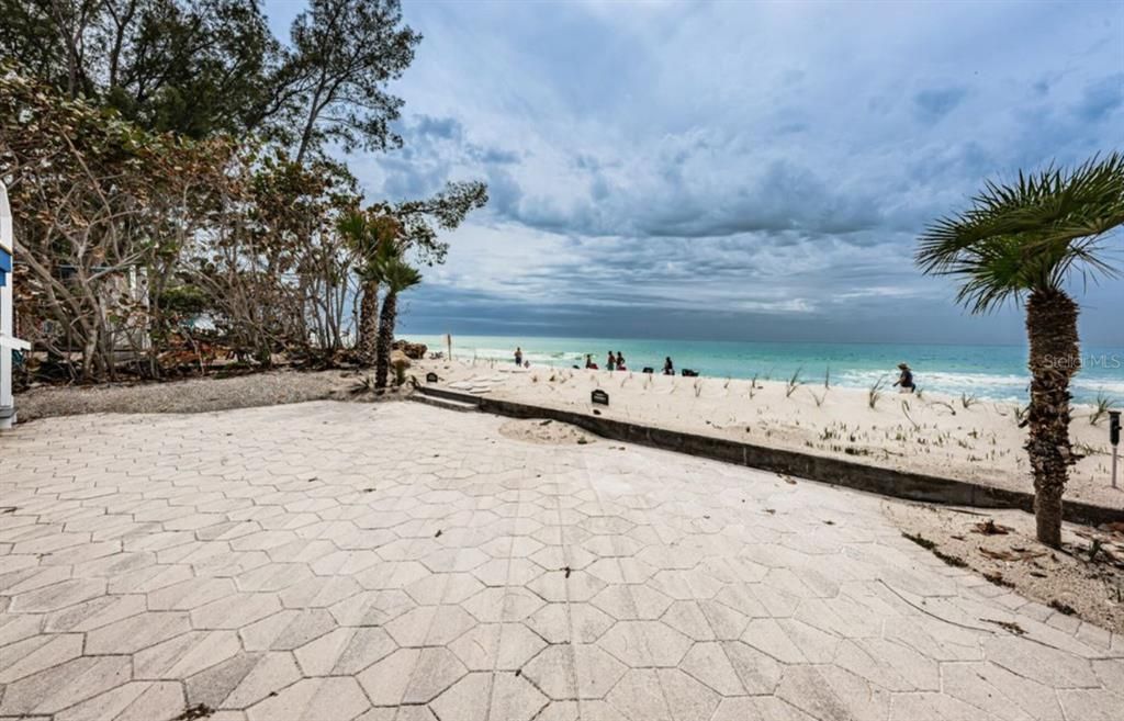 出租: $17,000 (3 贝兹, 2 浴室, 1800 平方英尺)