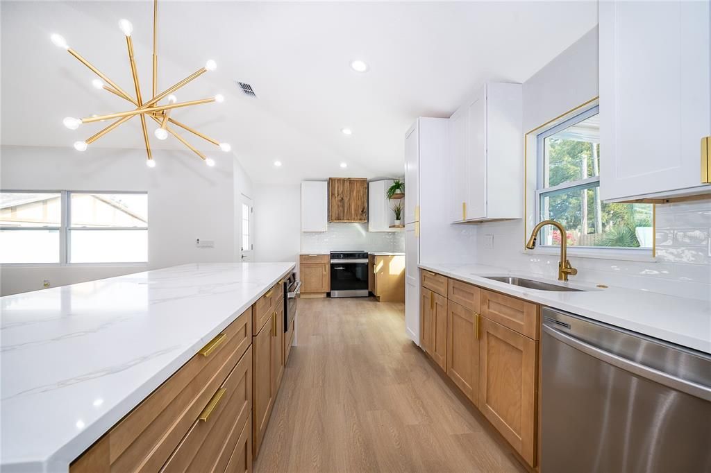 For Sale: $595,000 (4 beds, 2 baths, 1880 Square Feet)