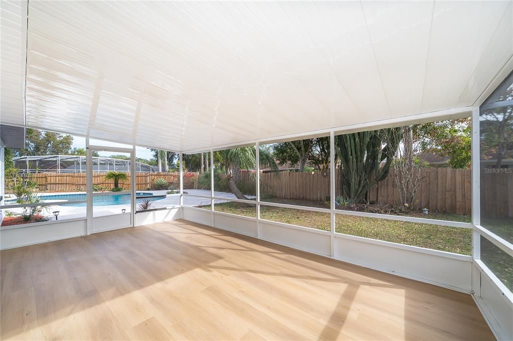 For Sale: $595,000 (4 beds, 2 baths, 1880 Square Feet)