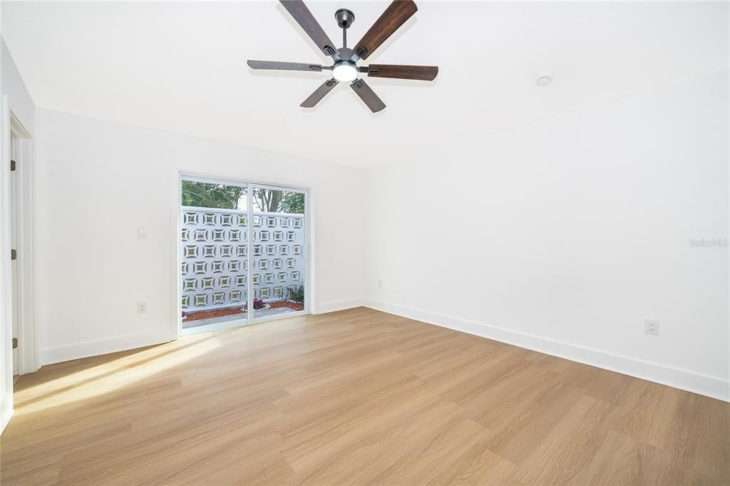 For Sale: $595,000 (4 beds, 2 baths, 1880 Square Feet)