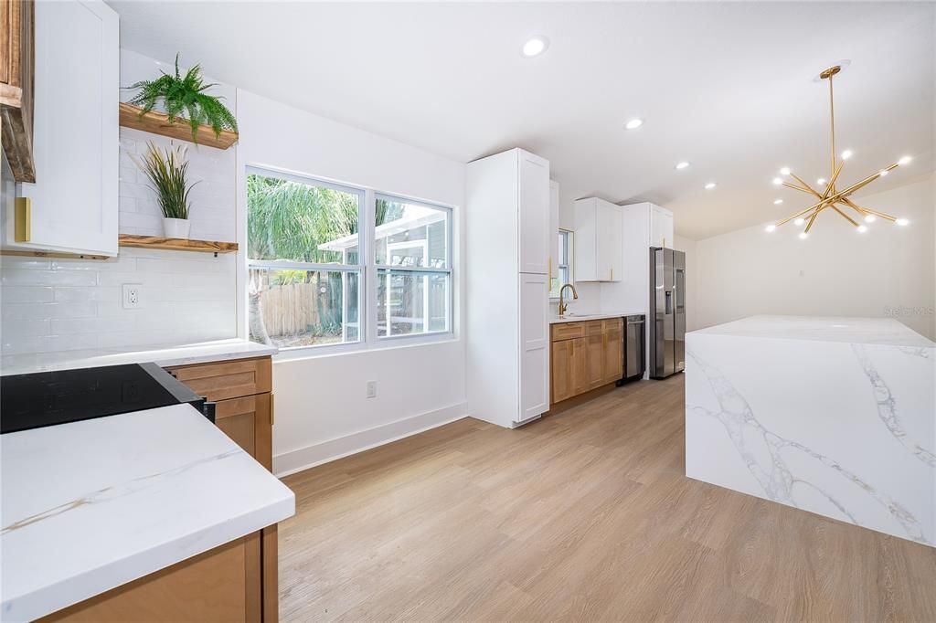 For Sale: $595,000 (4 beds, 2 baths, 1880 Square Feet)