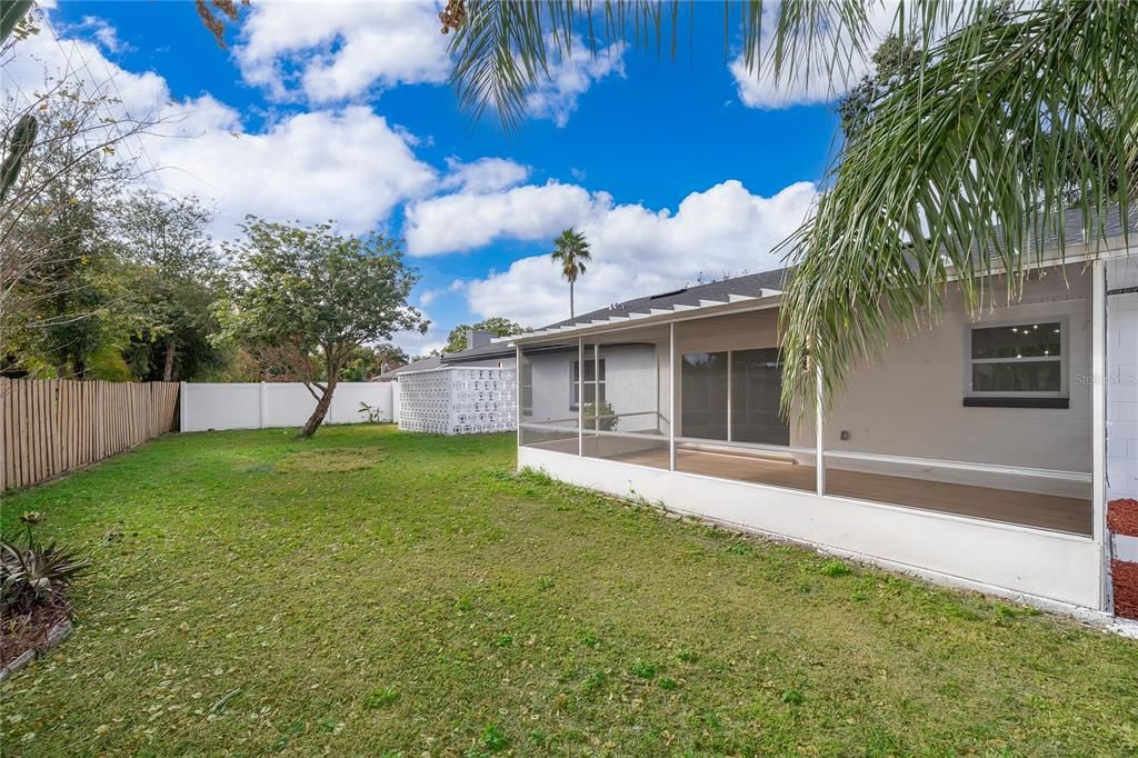 For Sale: $595,000 (4 beds, 2 baths, 1880 Square Feet)