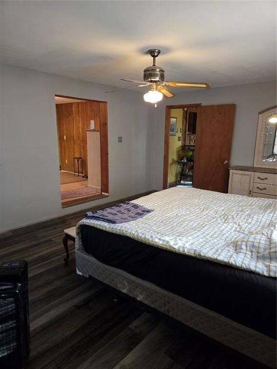 待售: $355,000 (4 贝兹, 2 浴室, 1903 平方英尺)