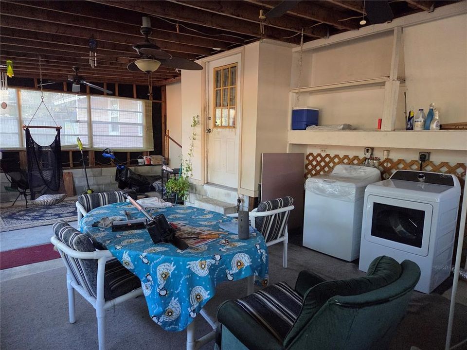 待售: $355,000 (4 贝兹, 2 浴室, 1903 平方英尺)