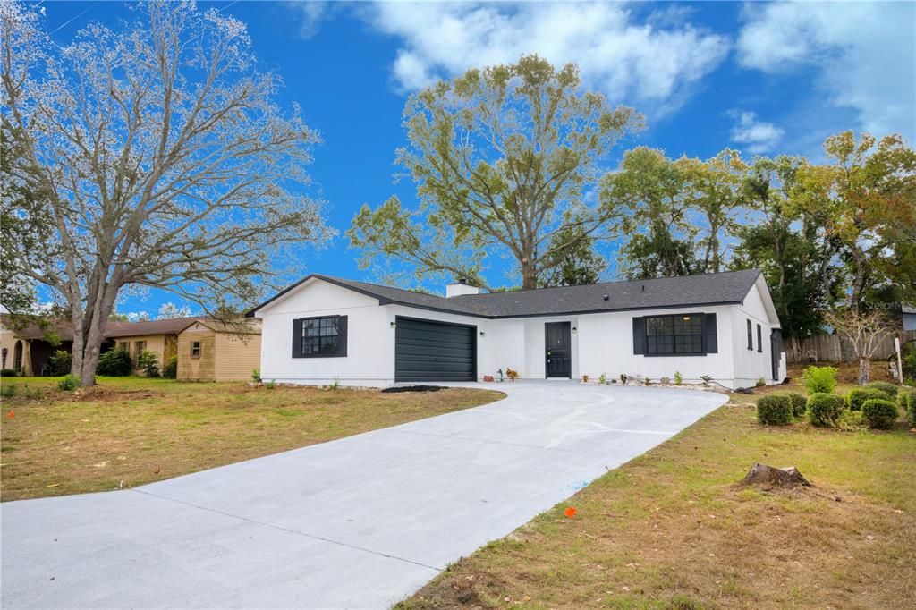 На продажу: $314,990 (3 спален, 2 ванн, 1426 Квадратных фут)