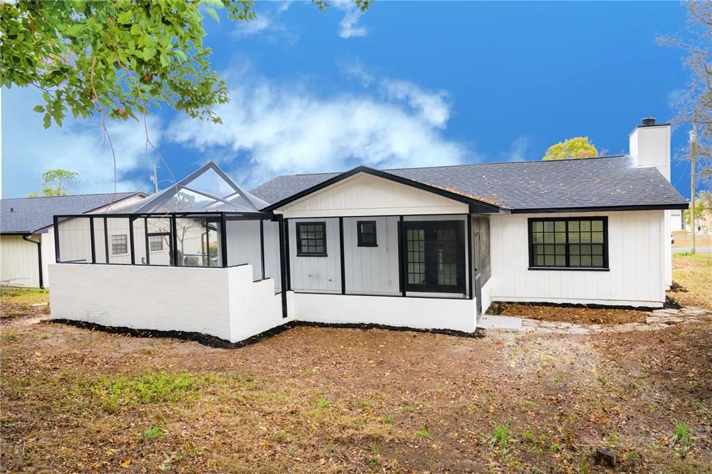 На продажу: $314,990 (3 спален, 2 ванн, 1426 Квадратных фут)