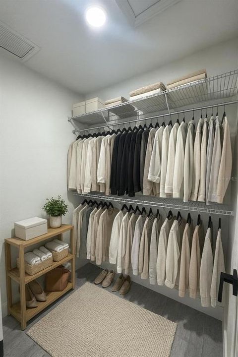 На продажу: $314,990 (3 спален, 2 ванн, 1426 Квадратных фут)