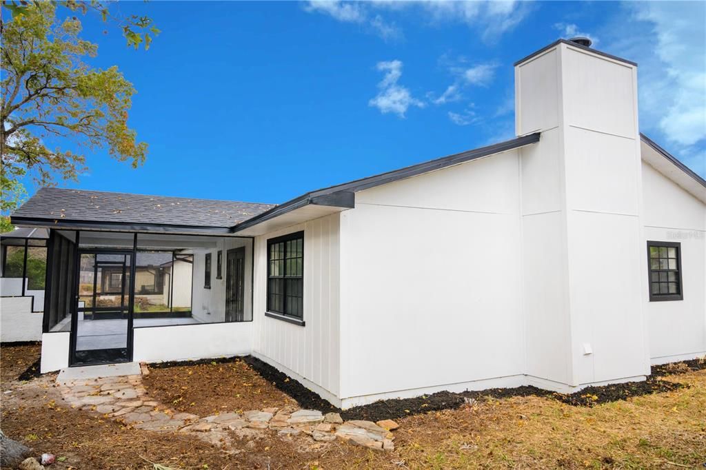 На продажу: $314,990 (3 спален, 2 ванн, 1426 Квадратных фут)