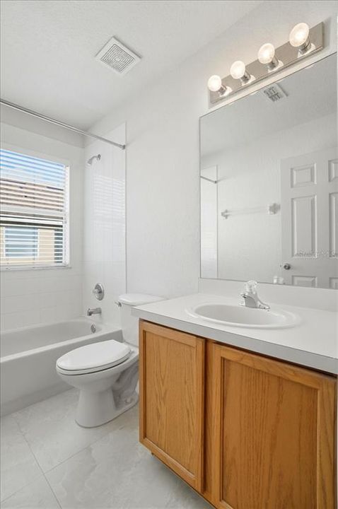 На продажу: $340,000 (3 спален, 2 ванн, 2086 Квадратных фут)