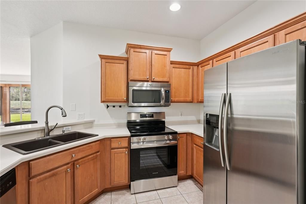 For Sale: $275,000 (2 beds, 2 baths, 1441 Square Feet)