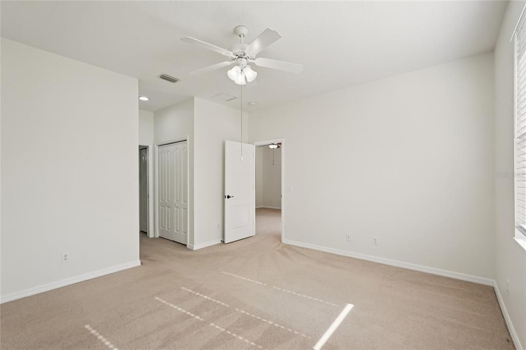 For Sale: $275,000 (2 beds, 2 baths, 1441 Square Feet)