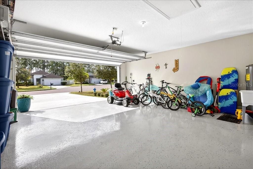 For Sale: $334,900 (3 beds, 2 baths, 1797 Square Feet)