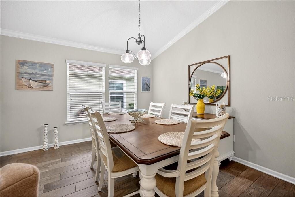 For Sale: $334,900 (3 beds, 2 baths, 1797 Square Feet)