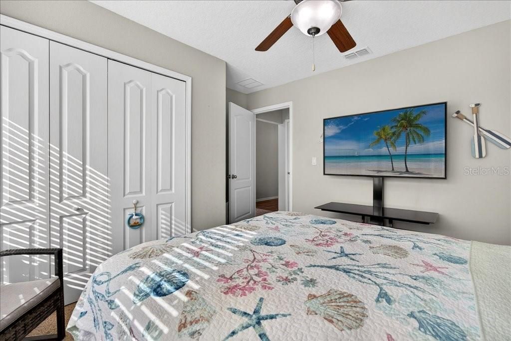 For Sale: $334,900 (3 beds, 2 baths, 1797 Square Feet)