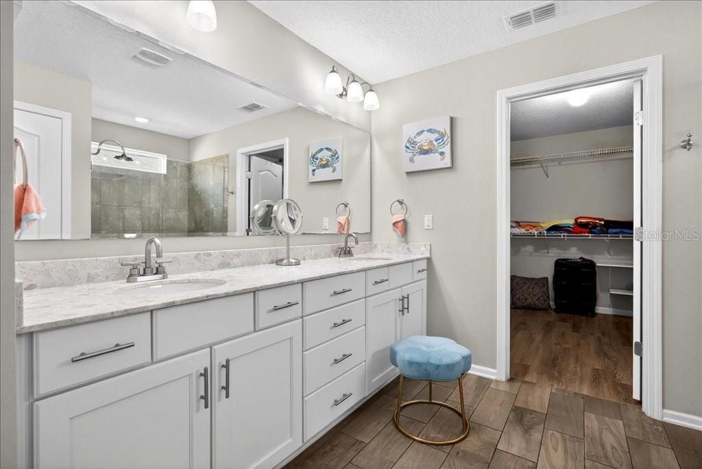 For Sale: $334,900 (3 beds, 2 baths, 1797 Square Feet)