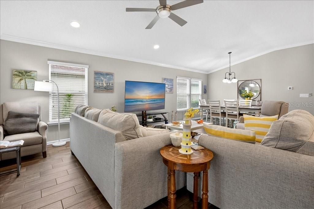 For Sale: $334,900 (3 beds, 2 baths, 1797 Square Feet)