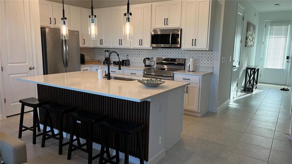 出租: $2,250 (3 贝兹, 2 浴室, 1622 平方英尺)