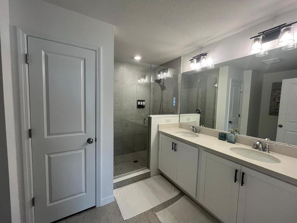 出租: $2,250 (3 贝兹, 2 浴室, 1622 平方英尺)