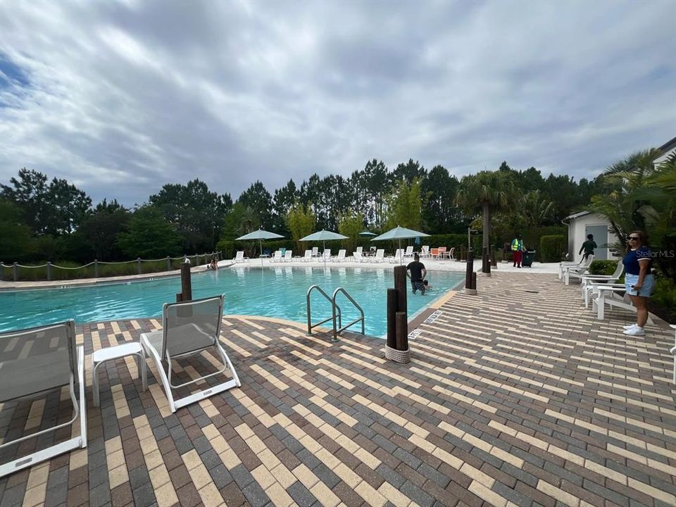 出租: $2,250 (3 贝兹, 2 浴室, 1622 平方英尺)