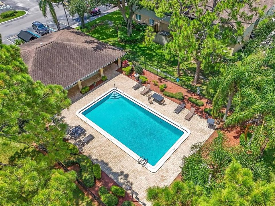 For Sale: $148,000 (2 beds, 2 baths, 918 Square Feet)