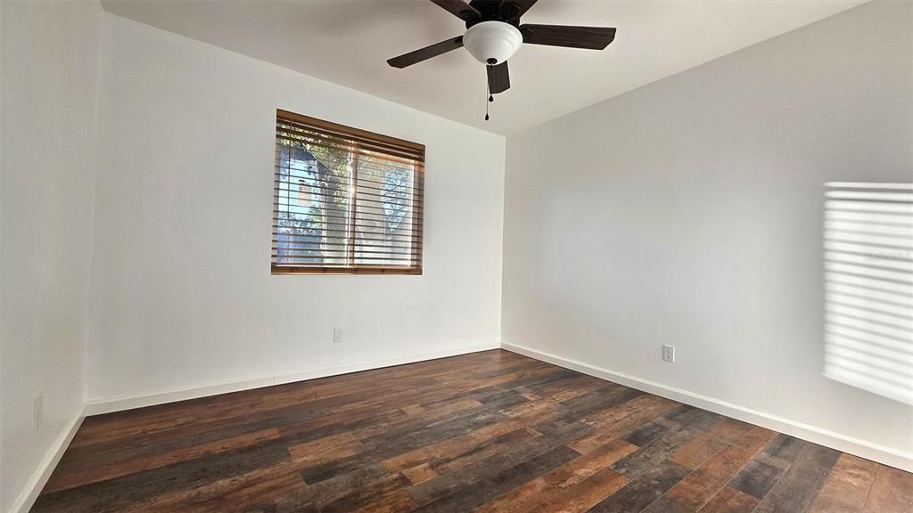 For Sale: $148,000 (2 beds, 2 baths, 918 Square Feet)