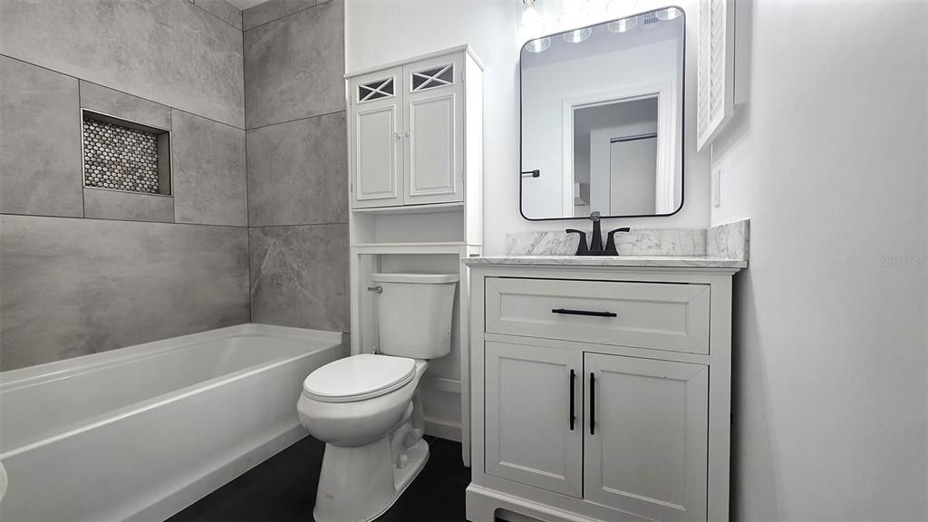 For Sale: $148,000 (2 beds, 2 baths, 918 Square Feet)