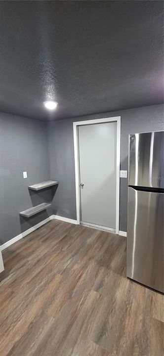 For Sale: $229,000 (2 beds, 1 baths, 1001 Square Feet)