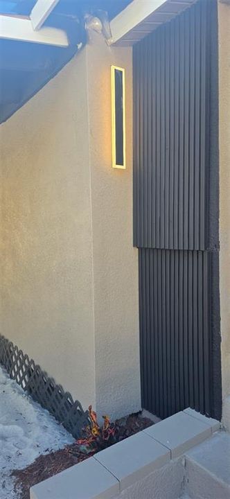 For Sale: $229,000 (2 beds, 1 baths, 1001 Square Feet)