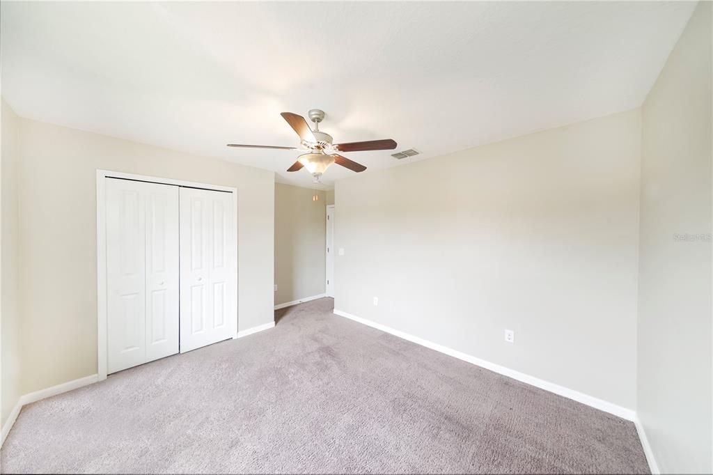 En Venta: $405,000 (4 camas, 2 baños, 2635 Pies cuadrados)