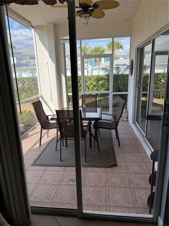 待售: $235,000 (2 贝兹, 2 浴室, 1313 平方英尺)