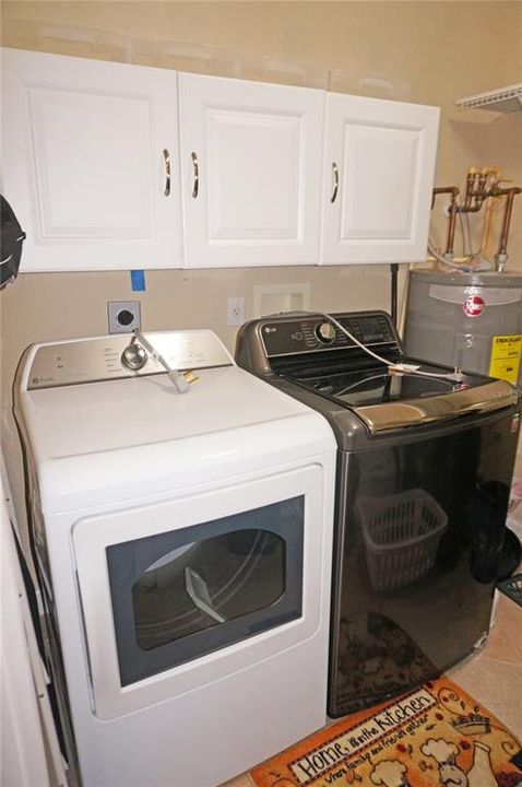 待售: $235,000 (2 贝兹, 2 浴室, 1313 平方英尺)