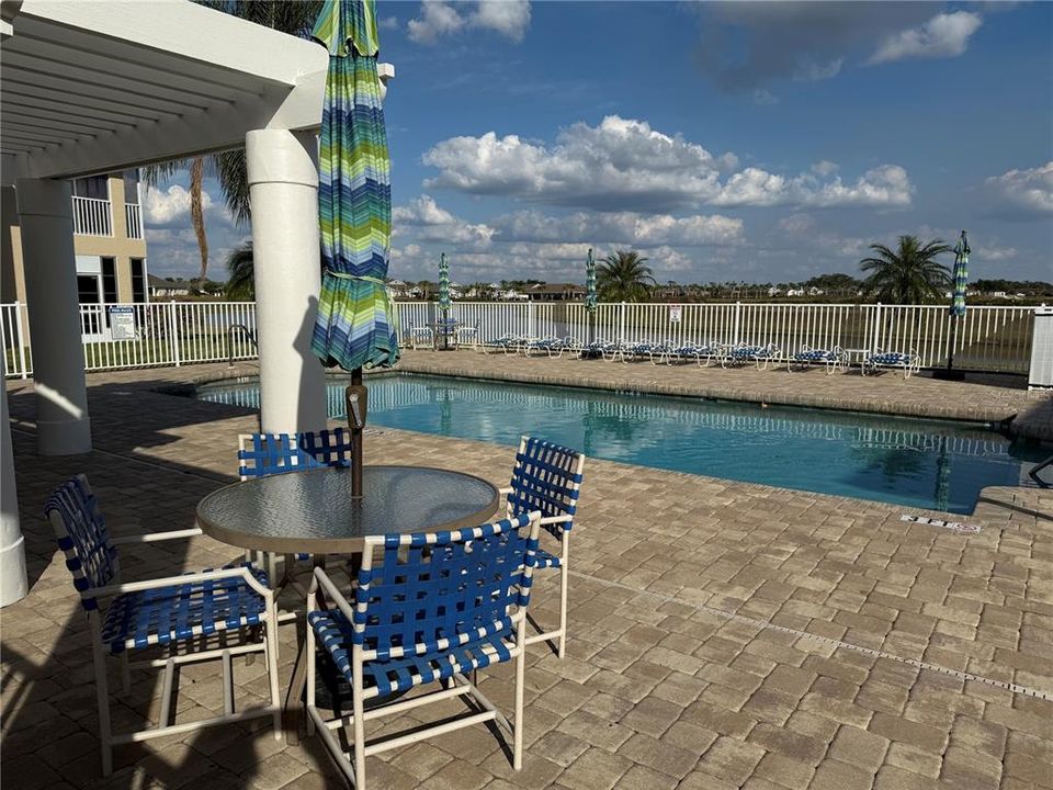 待售: $235,000 (2 贝兹, 2 浴室, 1313 平方英尺)