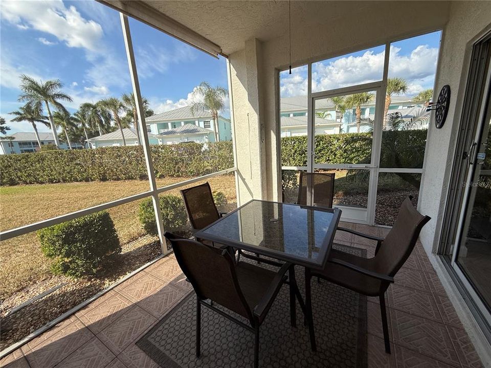 待售: $235,000 (2 贝兹, 2 浴室, 1313 平方英尺)