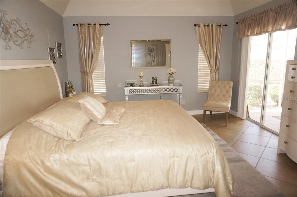 待售: $235,000 (2 贝兹, 2 浴室, 1313 平方英尺)