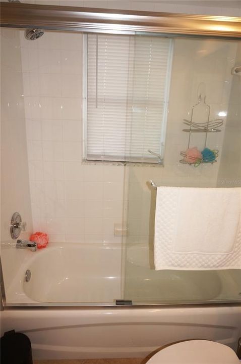 待售: $235,000 (2 贝兹, 2 浴室, 1313 平方英尺)