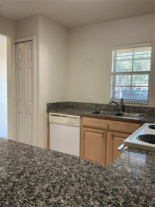 For Sale: $248,000 (2 beds, 2 baths, 1539 Square Feet)