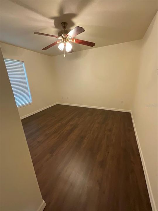 For Sale: $215,000 (2 beds, 1 baths, 1008 Square Feet)