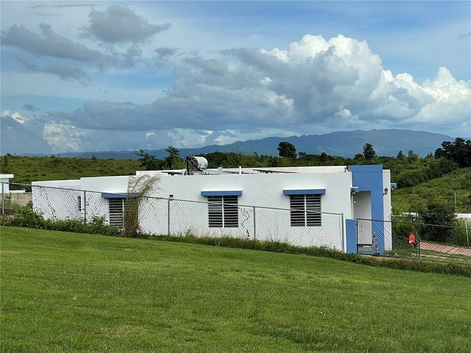 For Sale: $375,000 (3 beds, 2 baths, 1398 Square Feet)