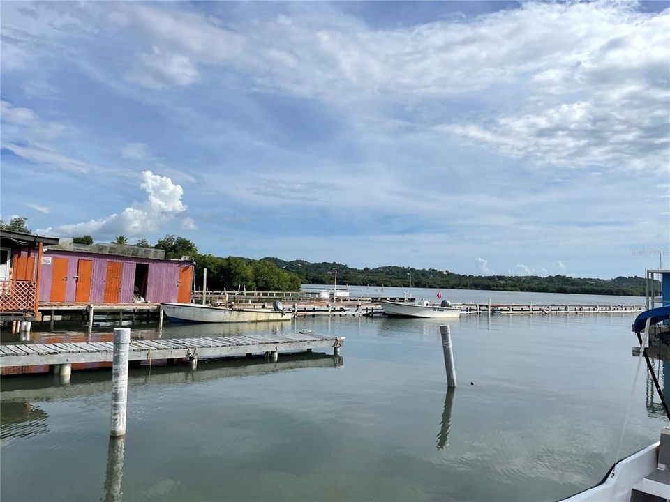 For Sale: $375,000 (3 beds, 2 baths, 1398 Square Feet)