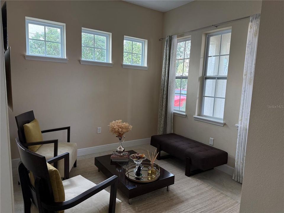 En Renta: $3,675 (3 camas, 2 baños, 2141 Pies cuadrados)