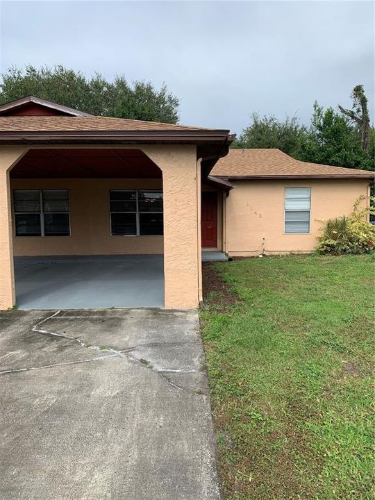 出租: $1,600 (2 贝兹, 2 浴室, 953 平方英尺)