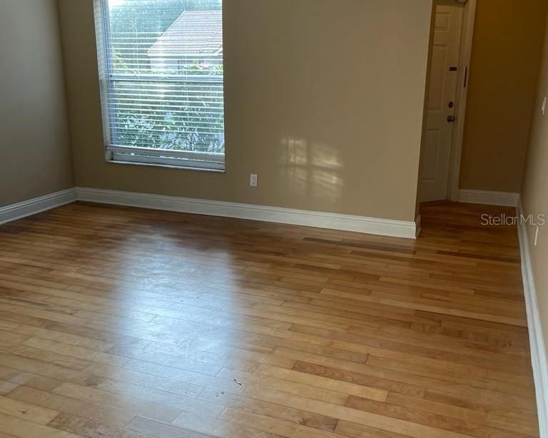 待售: $227,000 (2 贝兹, 2 浴室, 1103 平方英尺)