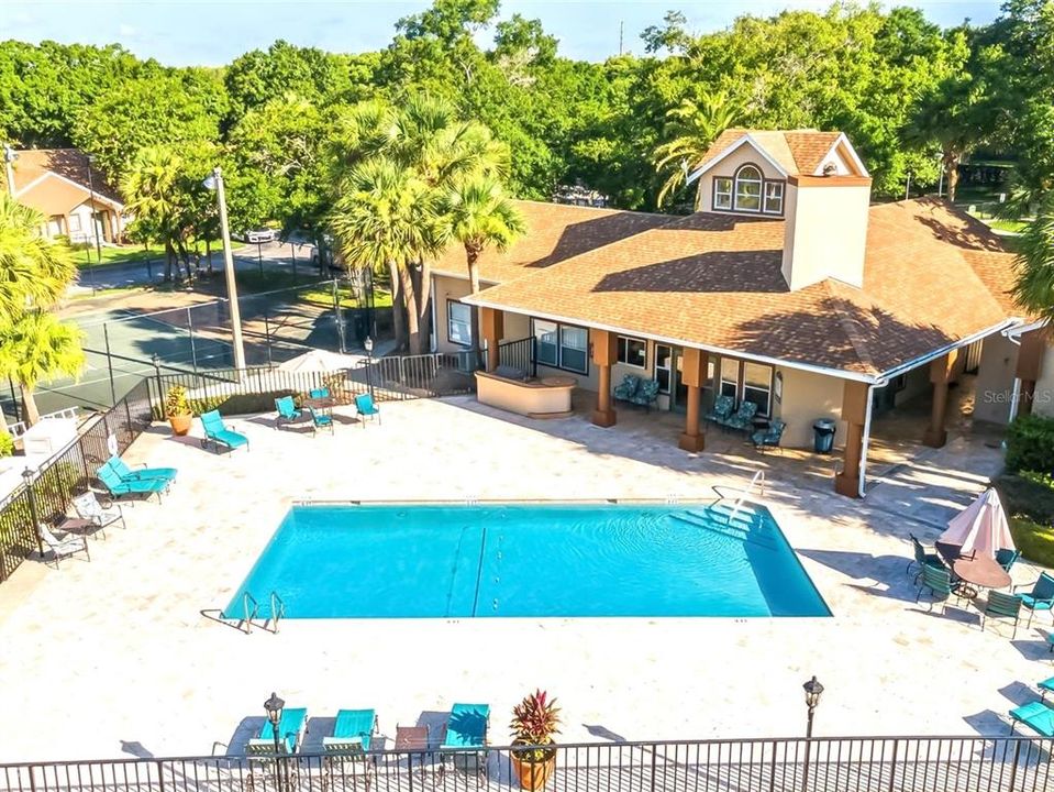 待售: $227,000 (2 贝兹, 2 浴室, 1103 平方英尺)