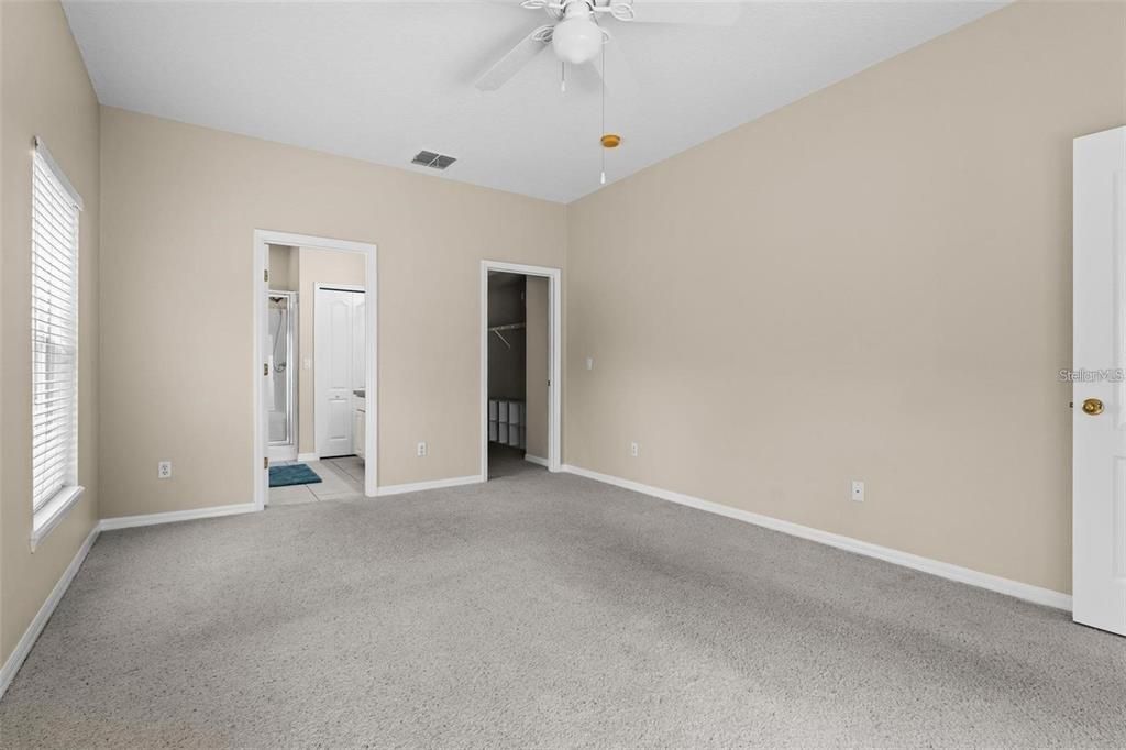 For Rent: $2,400 (3 beds, 2 baths, 1730 Square Feet)