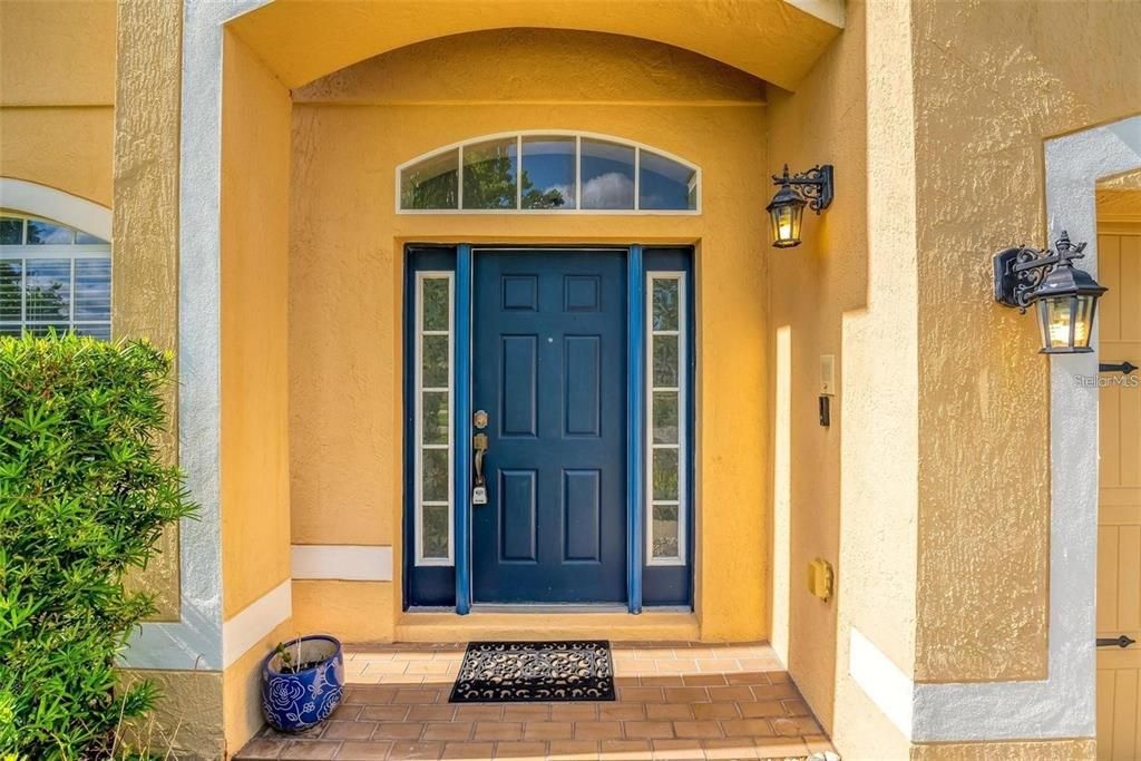 For Rent: $2,400 (3 beds, 2 baths, 1730 Square Feet)