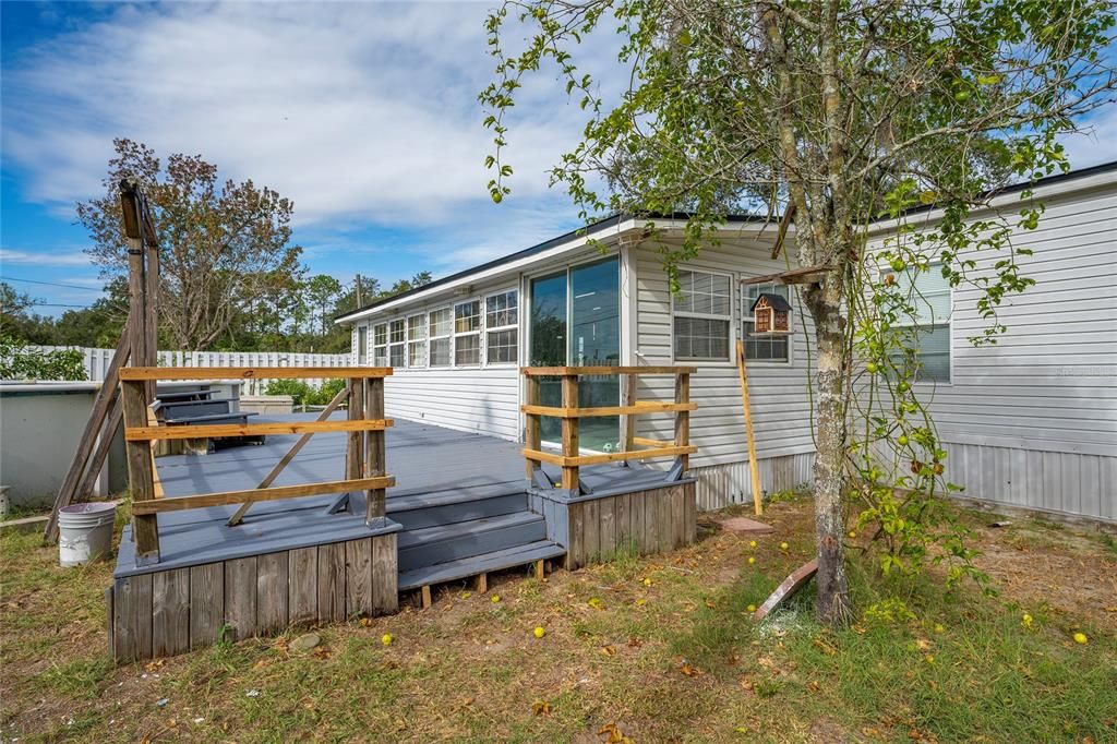 For Sale: $318,000 (3 beds, 2 baths, 1568 Square Feet)