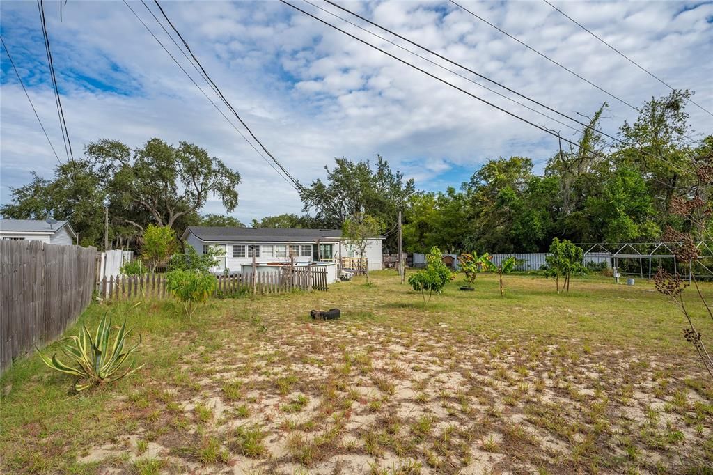 For Sale: $318,000 (3 beds, 2 baths, 1568 Square Feet)