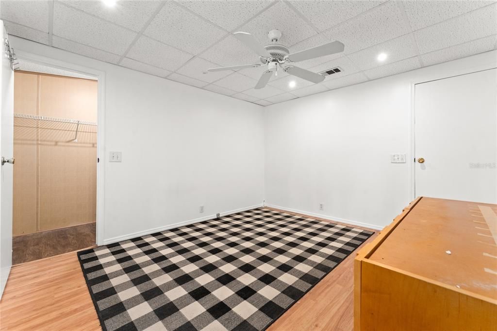 For Sale: $318,000 (3 beds, 2 baths, 1568 Square Feet)