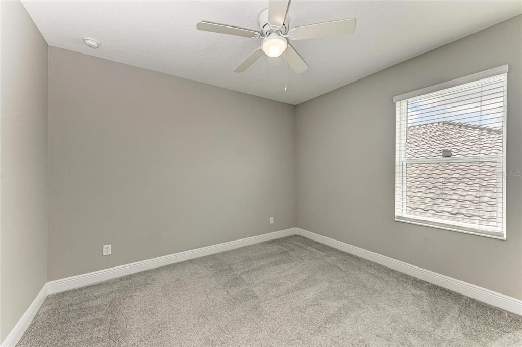 出租: $4,000 (4 贝兹, 3 浴室, 3097 平方英尺)