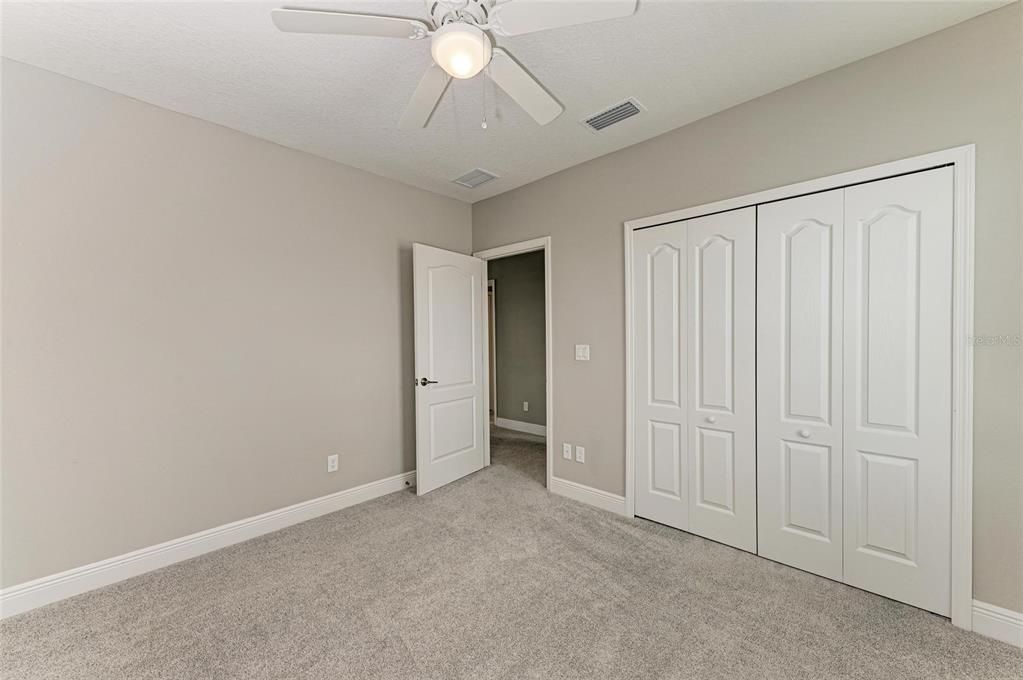 出租: $4,000 (4 贝兹, 3 浴室, 3097 平方英尺)